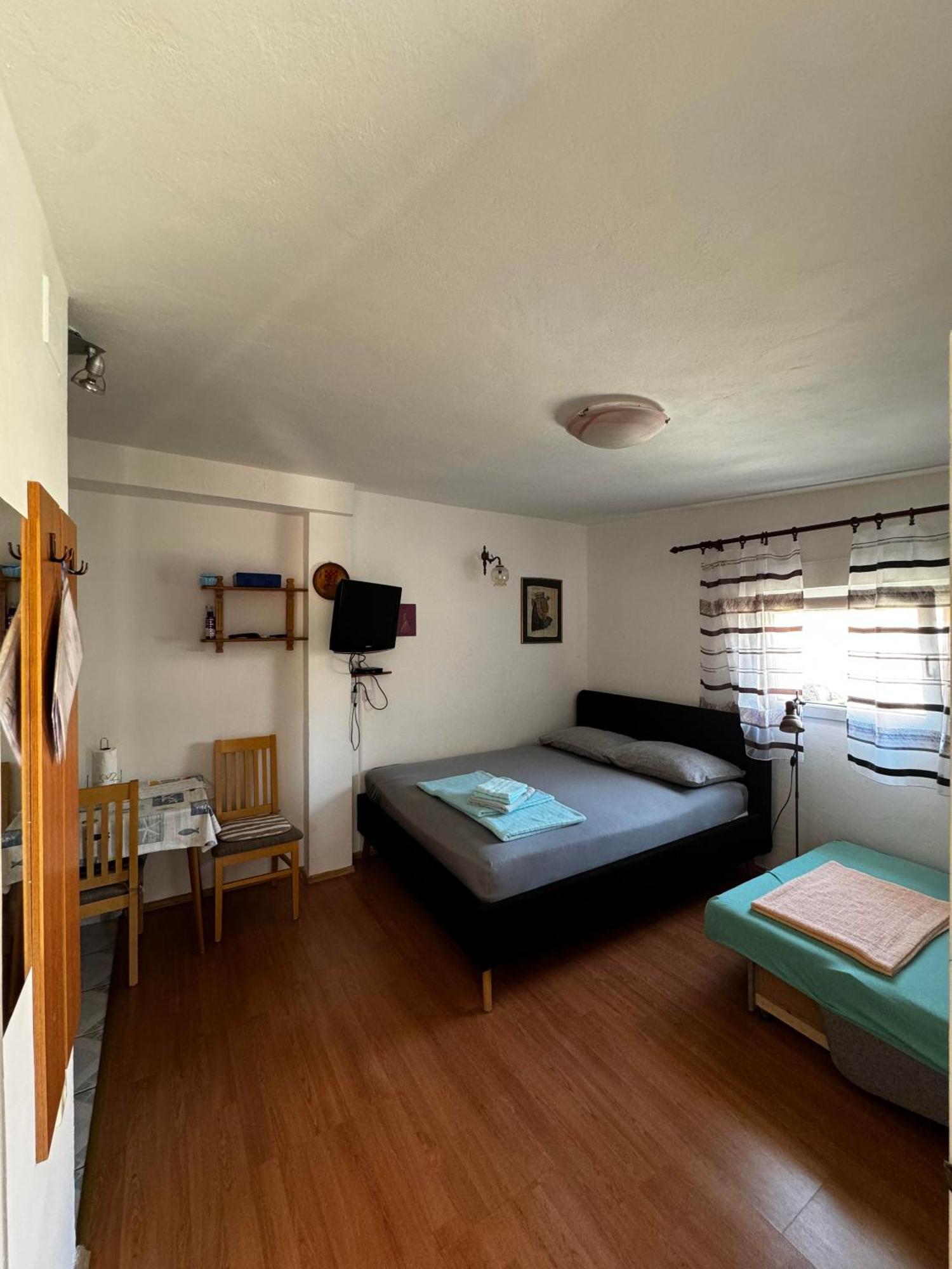 Apartments Tea 카를로바크 외부 사진